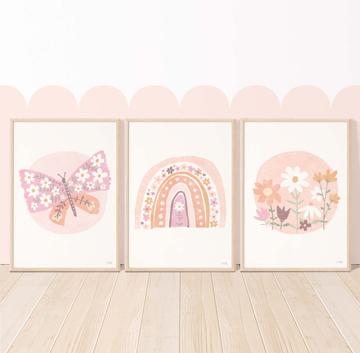 Pip+Phee Daisy Butterfly Circle Art Print - Dusty Peach